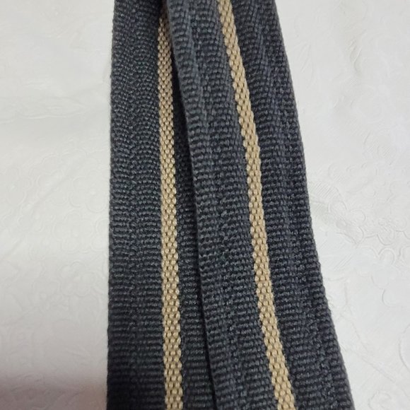Webbed Black and Tan Belt - Picture 4 of 4